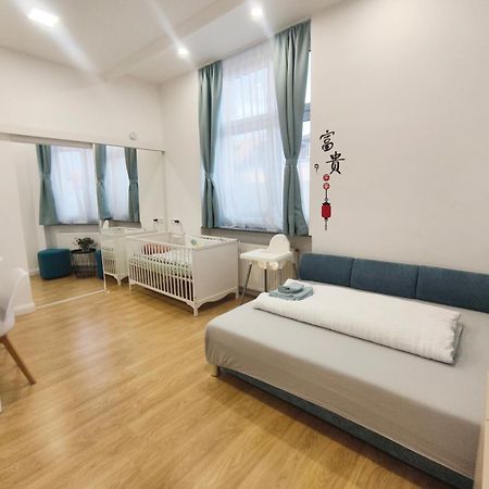 Ruyi Holiday Шопрон Екстер'єр фото