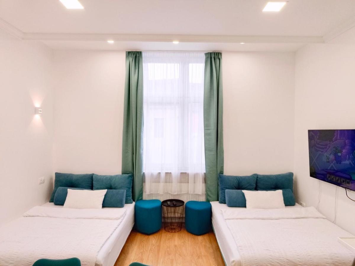 Ruyi Holiday Шопрон Екстер'єр фото