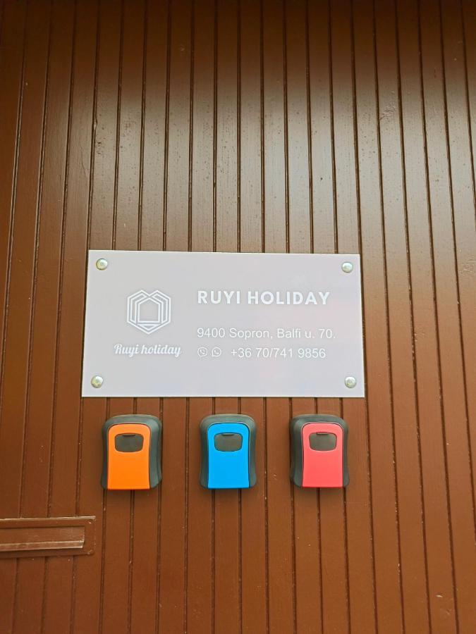 Ruyi Holiday Шопрон Екстер'єр фото